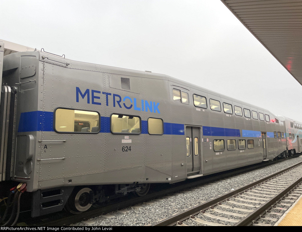 Metrolink rolling stock 